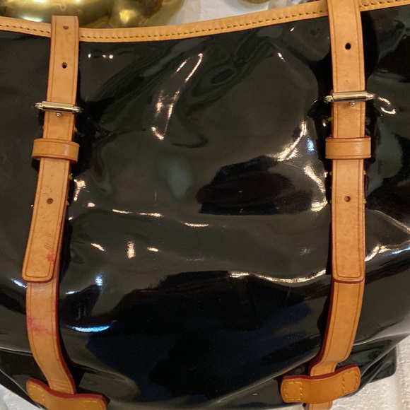 Dooney and Bourke, black patent satchel. - Picture 8 of 17